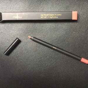 🥀MELLOW Lip Pencil in Rose 🥀